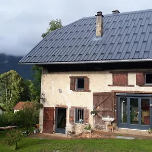Les Praz Hébergement de vacances Montcel (Savoie)